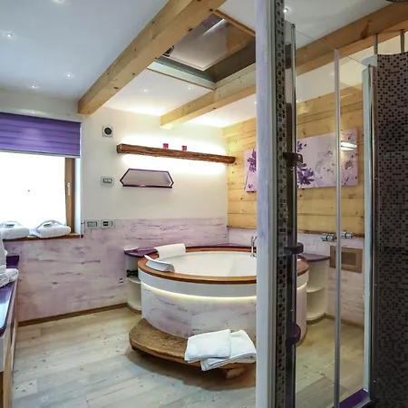 Tobia * 卡纳泽伊